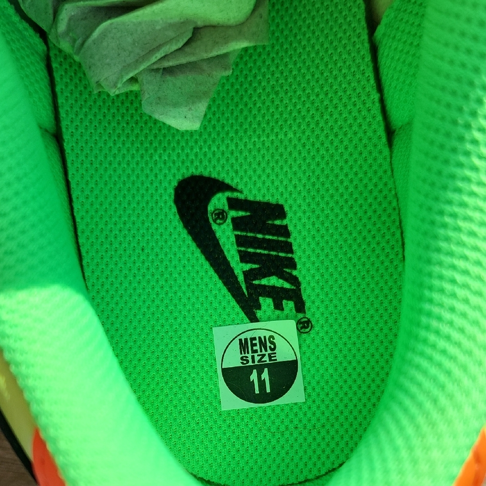 Nike Bright Lime Green Sneakers - Picture 2 of 5